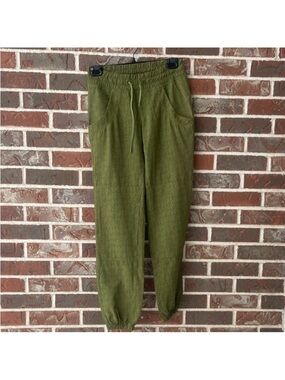 MEC trail to daily activities jogger pant